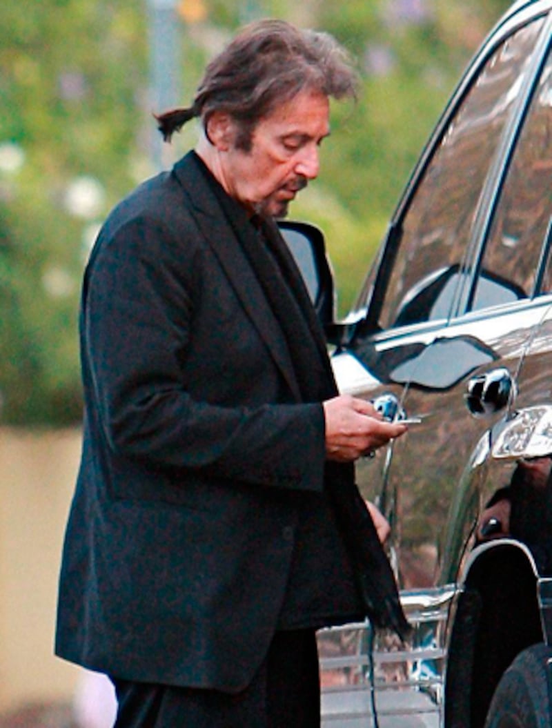 galleries/2011/03/08/iconic-male-ponytails/men-with-ponytails---pacino_vq2qoq