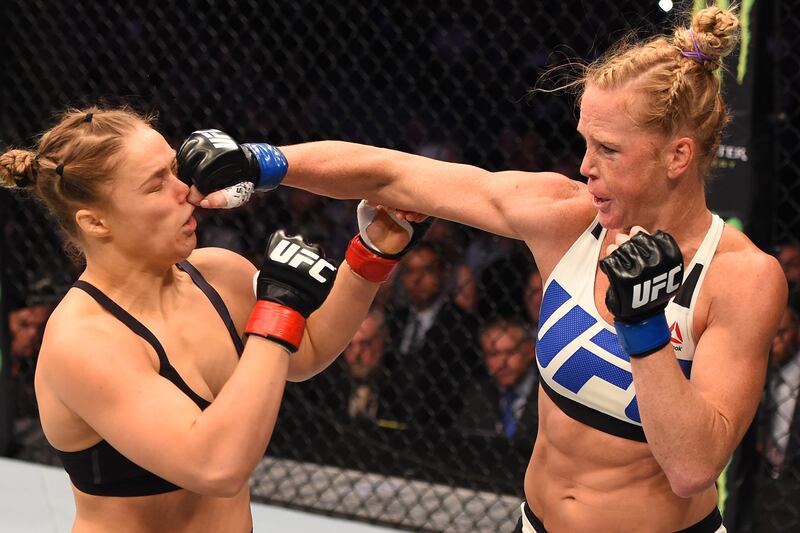 articles/2015/11/17/even-ko-d-ronda-rousey-is-the-winner/151115-crocker-holm2-embed_ibmbfx