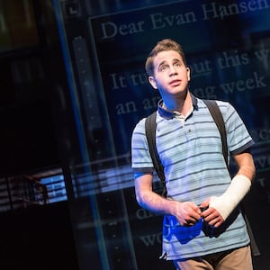 articles/2016/12/04/a-teen-suicide-electrifies-broadway-review-of-dear-evan-hansen/161204-teeman-dear-evan-hansen-tease_k6q2fq