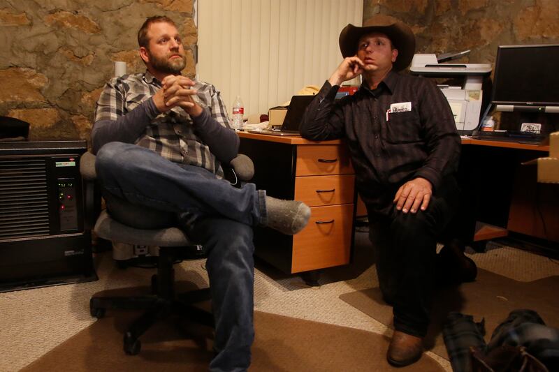 articles/2016/01/10/behind-the-scenes-in-oregon-ammon-bundy-preaches-revolution/160109-miller-bundy-ranch-embed1_ia3ia9