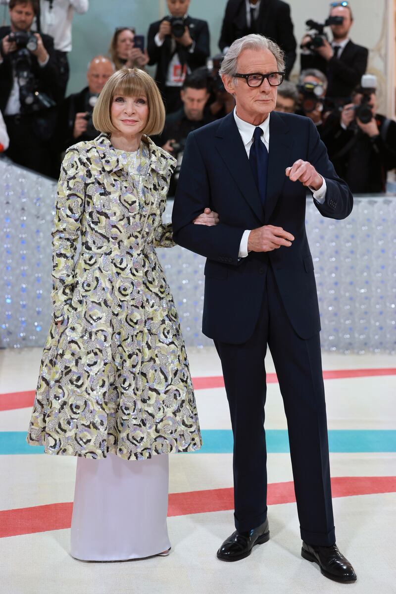 230501-met-gala-anna-wintour-bill-nighy_usipct