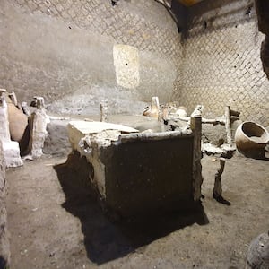 2021-11-06T125800Z_8809547_RC2LNQ9VRDXZ_RTRMADP_3_ITALY-POMPEII_hjixhp