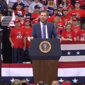 president-trump-holds-rally-minneapolis_s1pndv