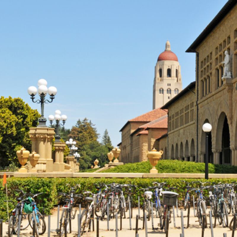 galleries/2010/03/29/2011-s-most-stressful-colleges/campus-food---stanford-university_isj6u1