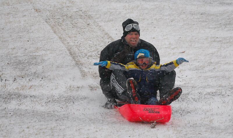 galleries/2012/12/26/christmas-storms-blanket-the-u-s-photos/winter-storm-4_ipzg2w