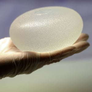 breast implant associated anaplastic large cell lymphoma BIA-ALCL silicone textured smooth injectable unsafe cancer deadly fda