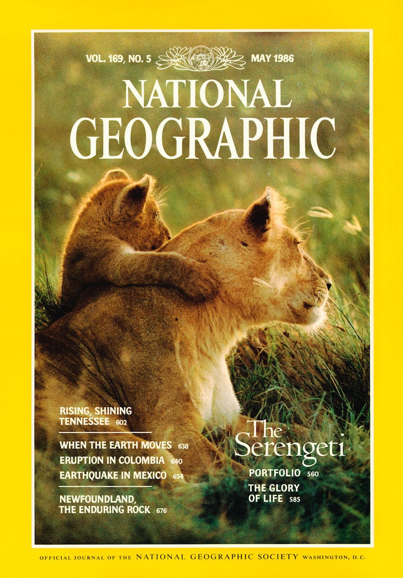 galleries/2014/10/19/national-geographic-the-covers-iconic-photographs-unforgettable-stories/141016-nat-geo-1986_kqqdir