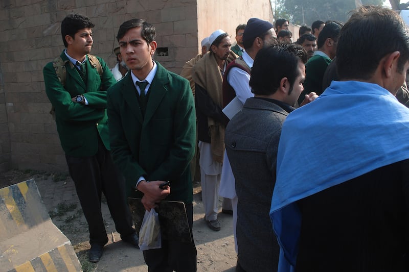 galleries/2014/12/16/pakistan-militants-attack-school-photos/141216-pakistan-school7_nzopag