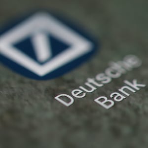 deutsche-bank_rxjlnd