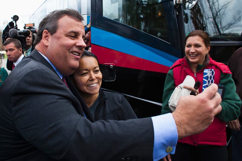 galleries/2013/11/06/scenes-from-election-night/131105-chris-christie-election-gal_x0vodb