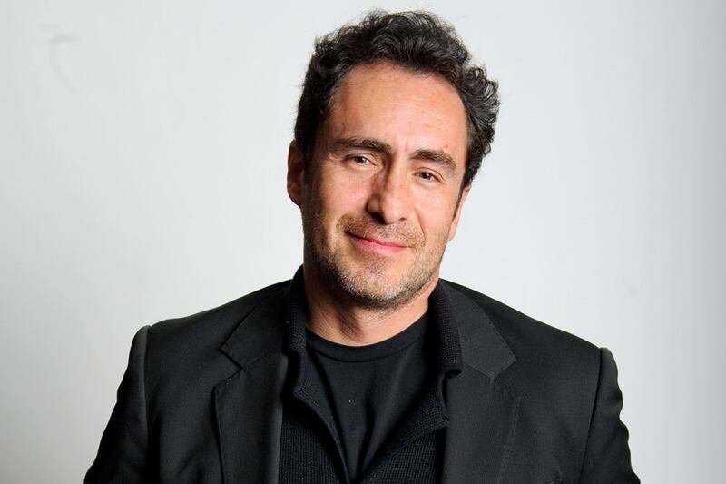 articles/2012/01/24/demian-bichir-nominated-for-best-actor-oscar-who-is-he/demian-bichir-leon-teaser_hxm9gj