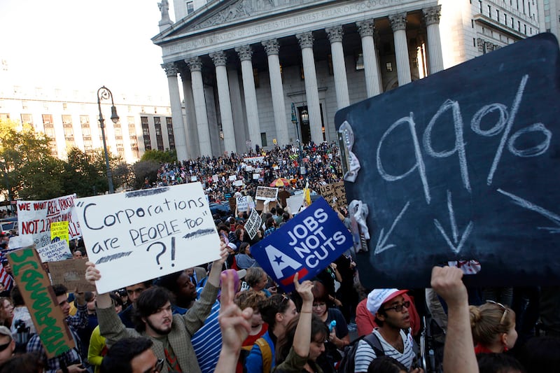 articles/2011/10/07/a-blow-by-blow-account-of-the-occupy-wall-street-protests-turned-into-mass-arrests/occupy-wall-street-deluca_zcieic