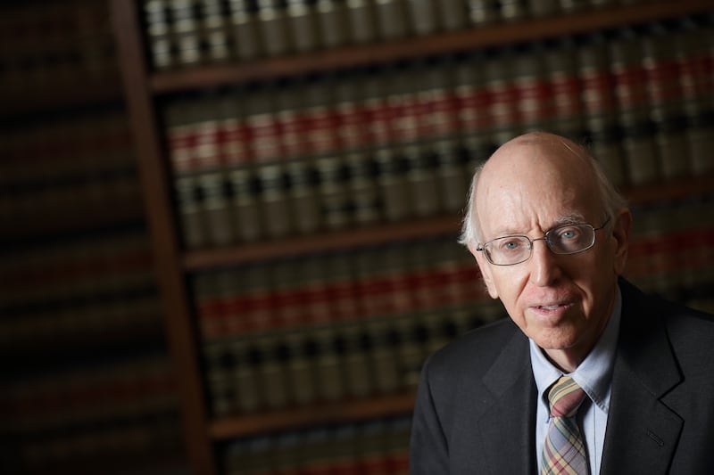 articles/2012/07/14/richard-posner-bashes-supreme-court-s-citizens-united-ruling/warren-posner-bash-court-embed_v3imbh