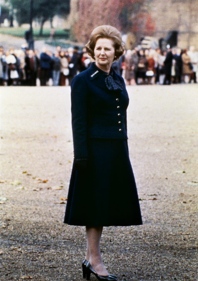 galleries/2013/04/08/margaret-thatcher-s-best-style-through-the-years-photos/130408-Thatcher-fashion-12_oi39ci