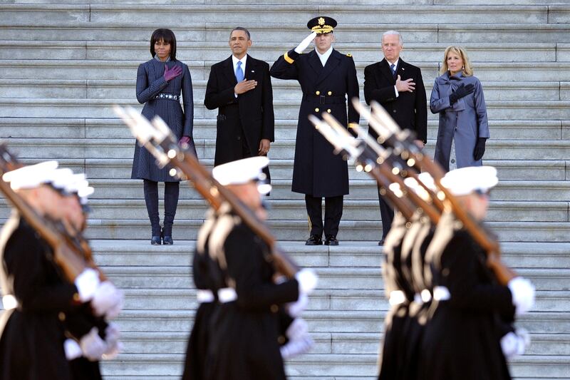 galleries/2013/01/21/president-obama-s-second-inauguration-photos/130121-obama-biden-watching-military_werlps