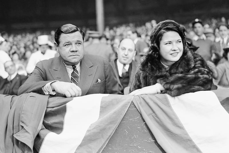 galleries/2012/04/07/yankee-panky-new-york-s-baseball-sex-scandals-from-babe-ruth-to-a-rod-photos/yankee-panky-ruth_dopksi