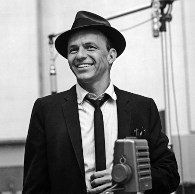 galleries/2010/11/03/frank-sinatra-s-life-and-loves/frank-sinatra-addition-5_r2xjgl