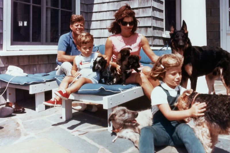 galleries/2013/07/26/caroline-kennedy-through-the-years-photos/caroline-kid-dogs_lubndx