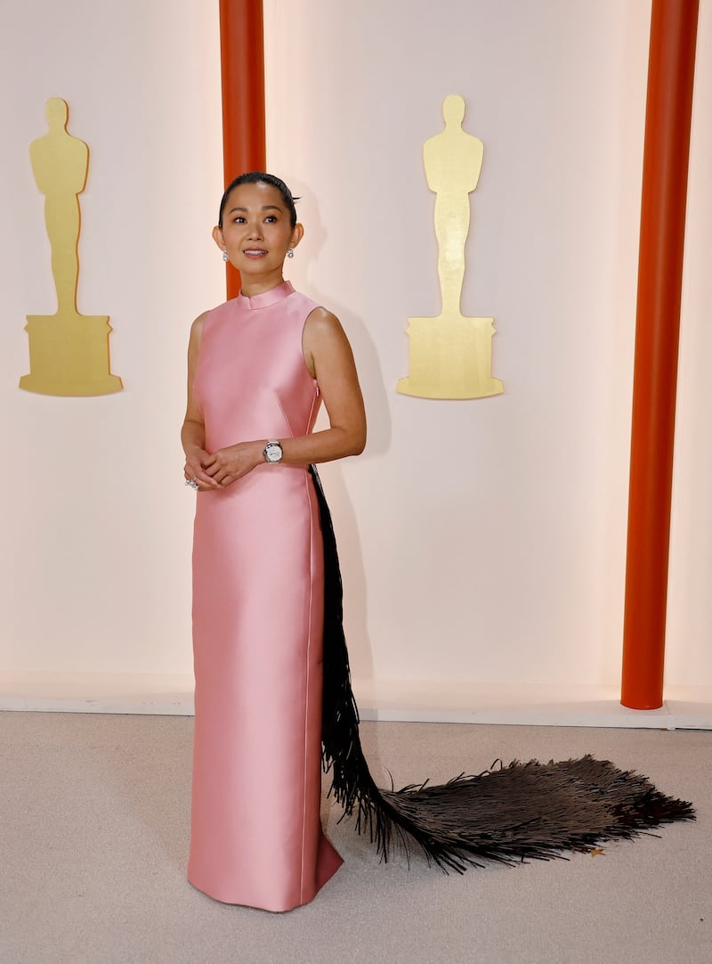 230312-oscars-hong-chau_ospqnh