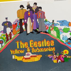 190111-fleming-yellow-submarine-tease_1_spjvt8