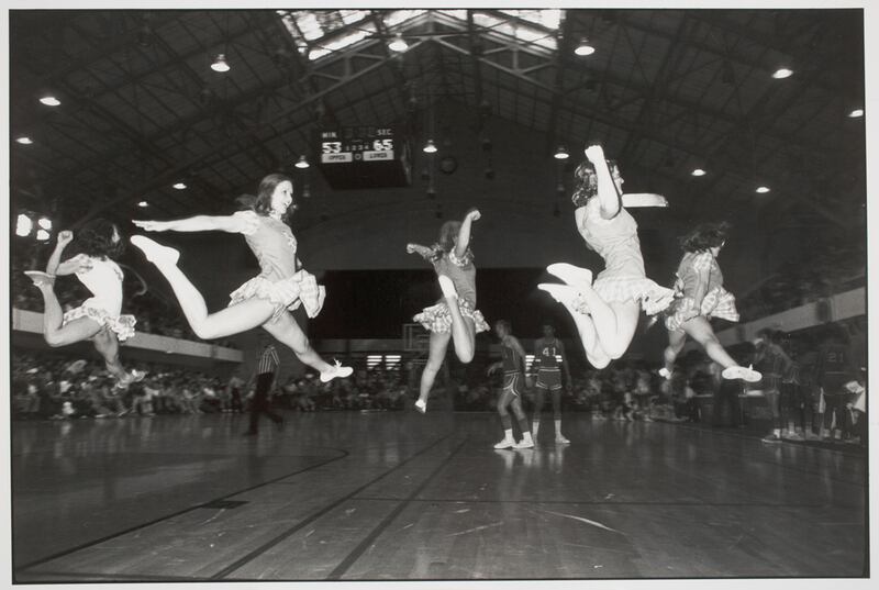 galleries/2013/08/10/garry-winogrands-women-are-beautiful-photos/winogrand-women-4_mapvqy