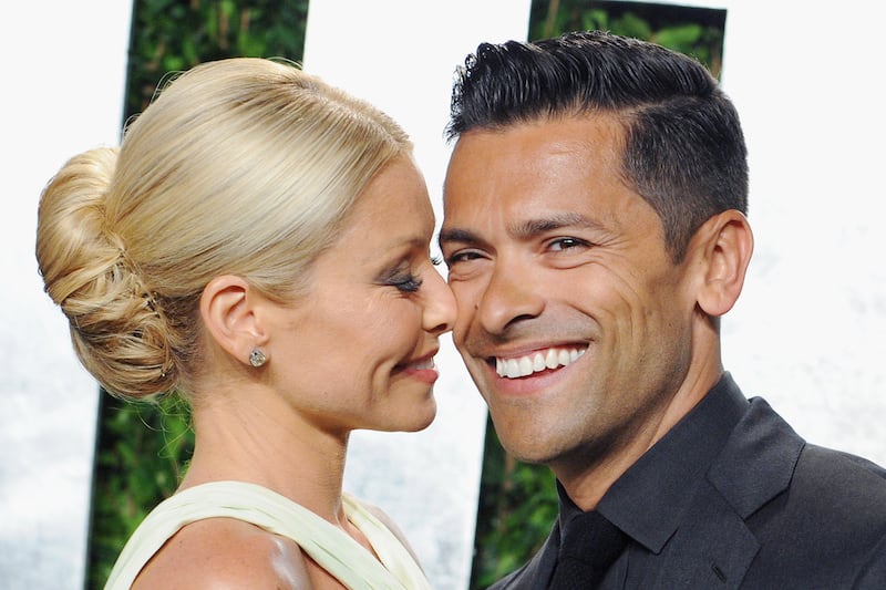 articles/2012/11/28/mark-consuelos-makes-himself-look-ugly-in-american-horror-story-asylum/kelly-ripa-husband-setoodeh_i3l0pt