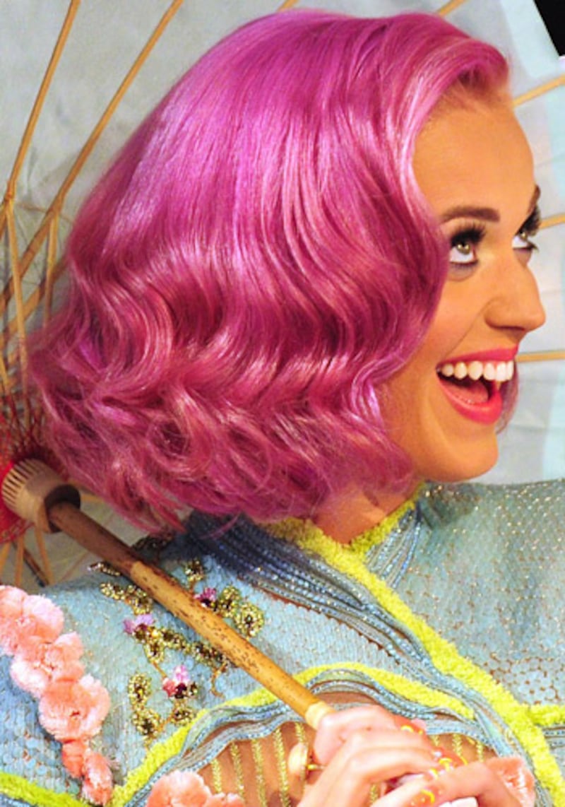 galleries/2012/08/30/purple-green-blue-katy-perry-s-multicolored-hair-evolution-photos/katy-perry-rainbow-hair-pink_hjrkrm