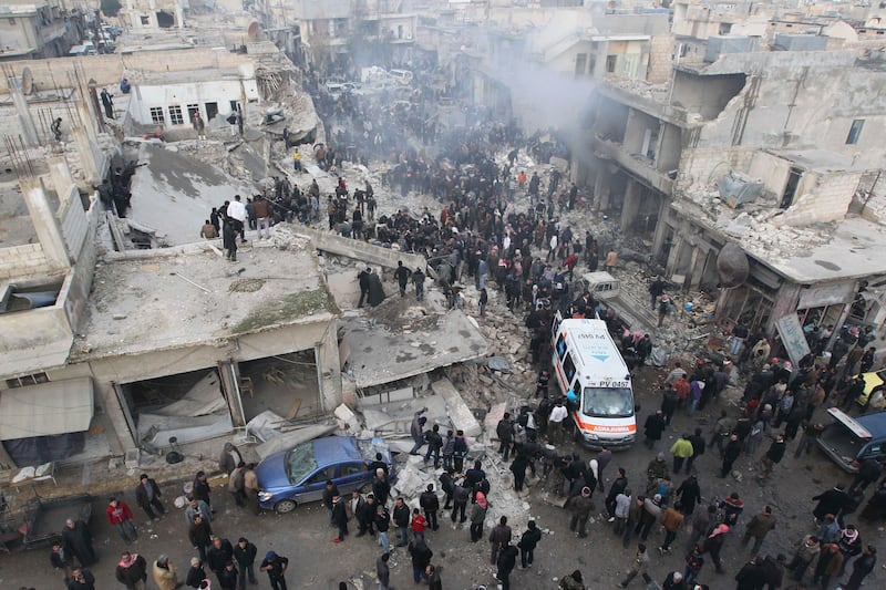 galleries/2013/01/17/battle-of-aleppo-rages-on-inside-the-ravaged-syrian-city-photos/130116-aleppo-syria12-tease_tb3zmt