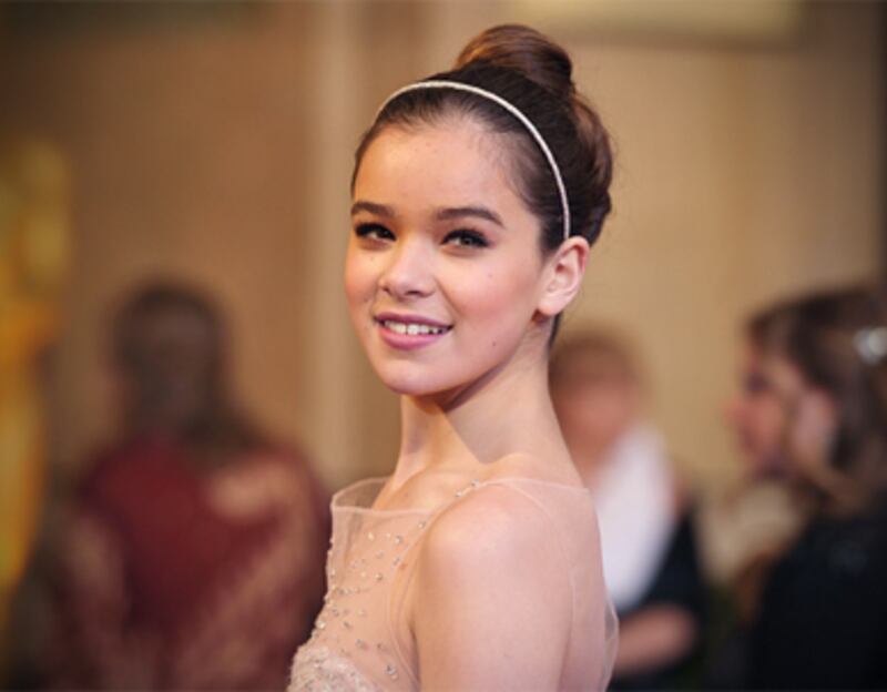 articles/2011/05/16/hailee-steinfeld-as-miu-mius-new-muse/hailee-steinfeld_180994_yim05t