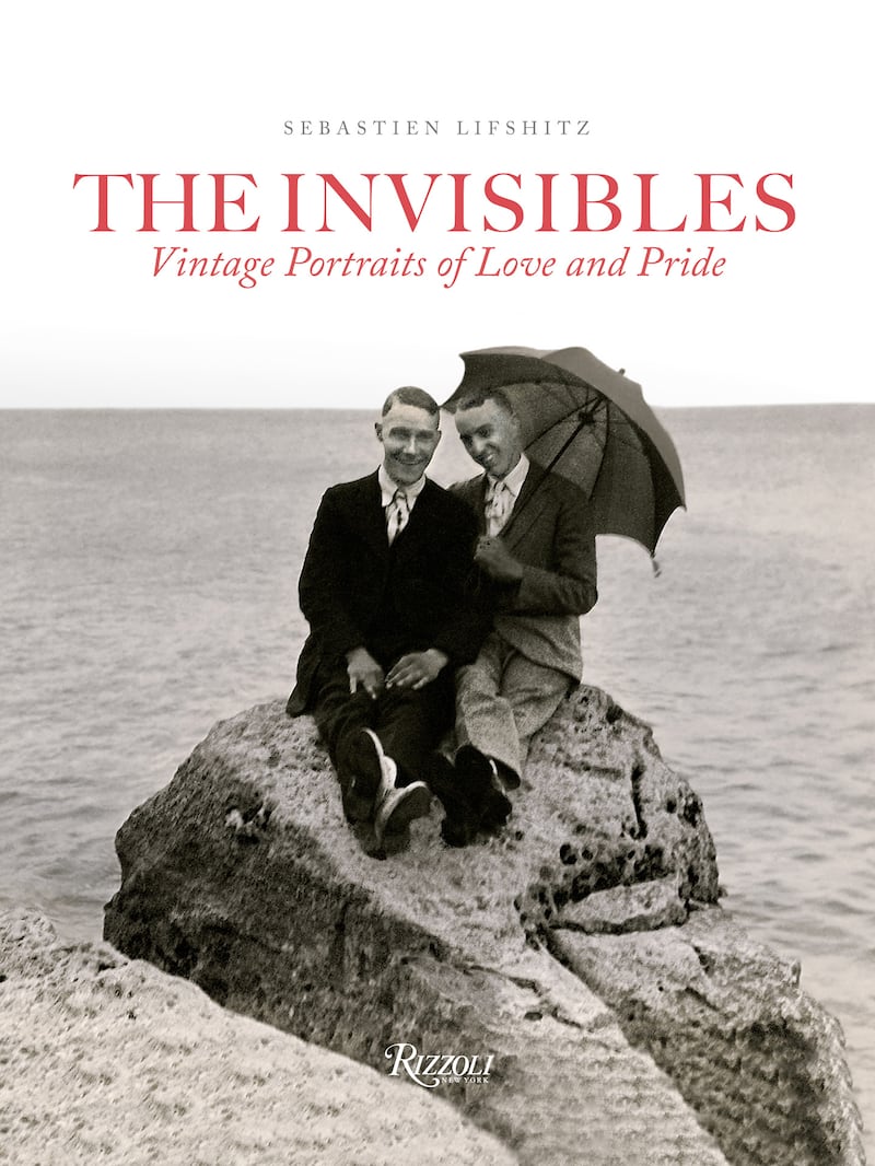 articles/2014/12/12/the-best-gift-books-of-2014/141211-gift-book-invisibles_mrghco