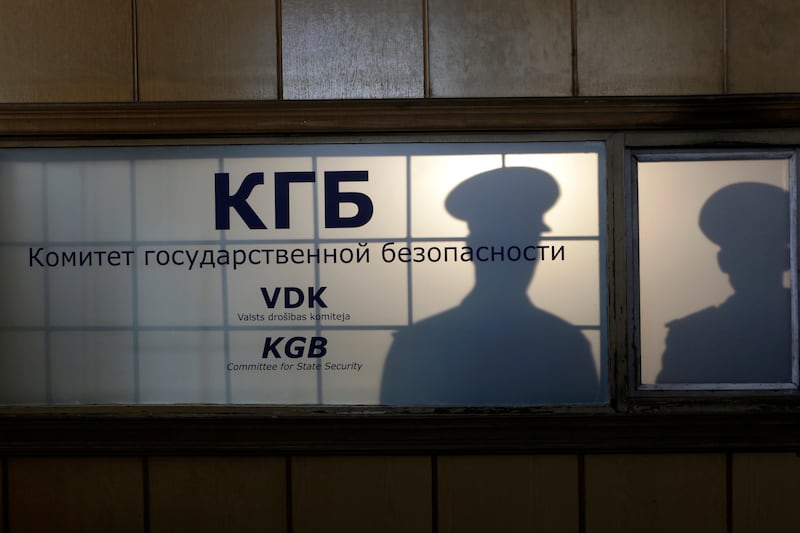 articles/2014/06/04/secret-kgb-torture-house-opens-its-doors-in-riga/140603-presser-kgb-embed2_y5mhnf