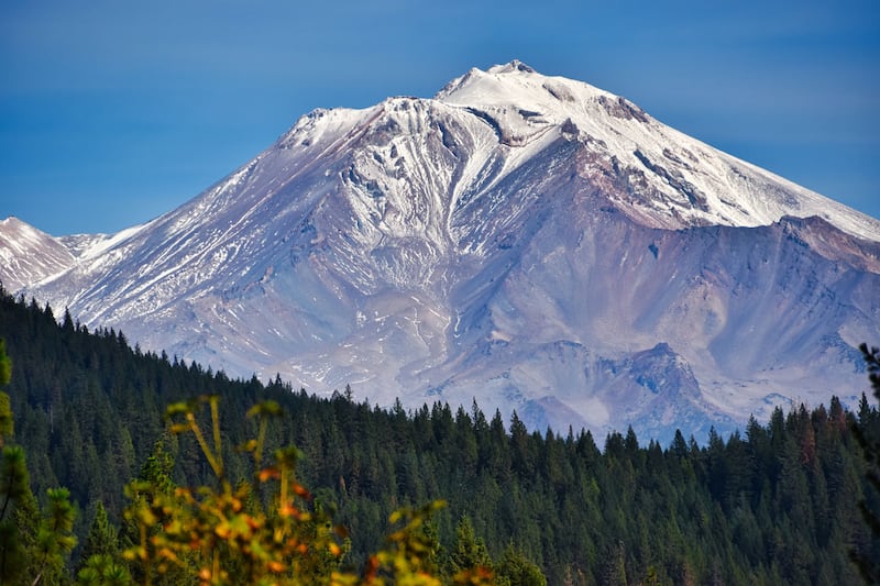 Withrow-Brandon-Mount-Shasta-embed_qgbpqx