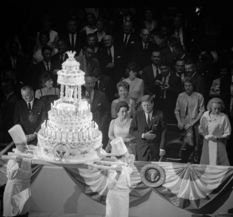 galleries/2011/08/04/presidential-birthday-bashes/john-f-kennedy-birthday_qk5mu3