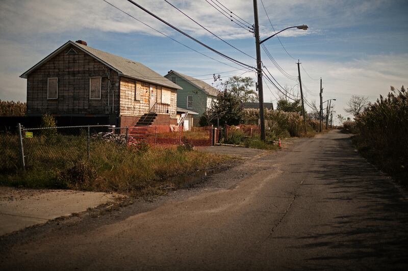 galleries/2015/03/11/how-the-earth-is-reclaiming-fukushima-the-ninth-ward-and-staten-island/150310-reclaimed-land10_wrjjrw