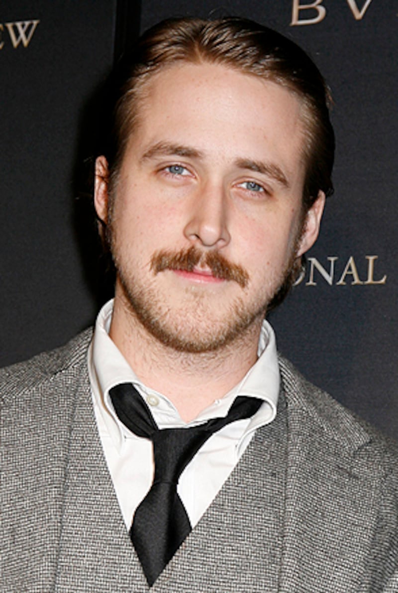 galleries/2009/06/13/facial-hair/facial-hair---ryan-gosling_vxgevz