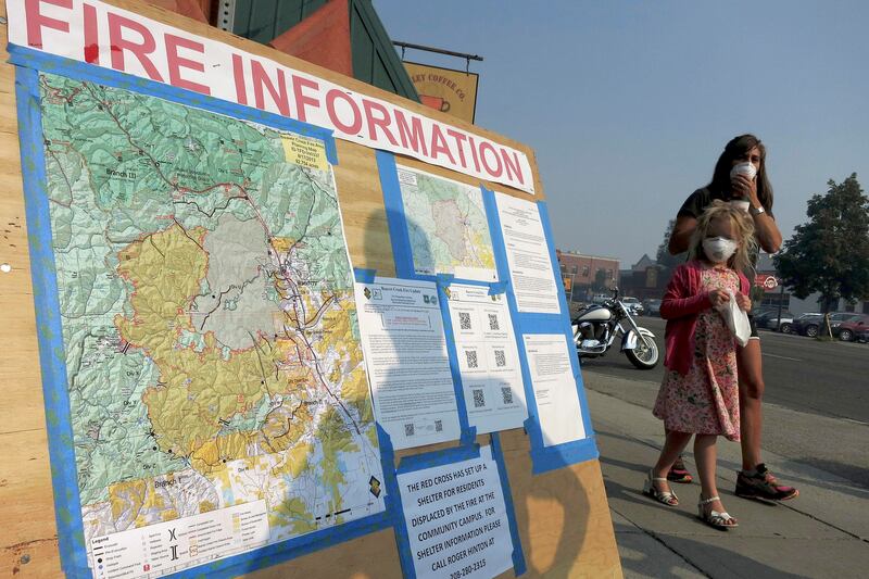 galleries/2013/08/18/wildfires-rage-in-idaho-photos/130819-idaho-fire-info_jzjvtp