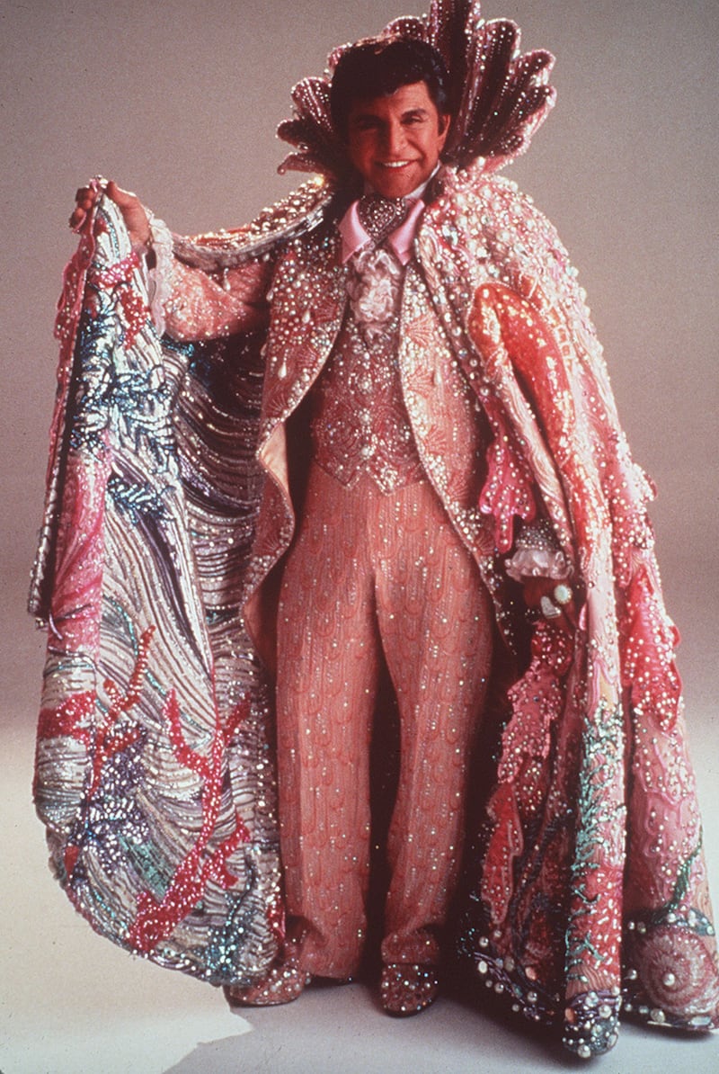 galleries/2013/05/20/liberace-s-wild-style-through-the-years-photos/liberace-7_k9l7ds