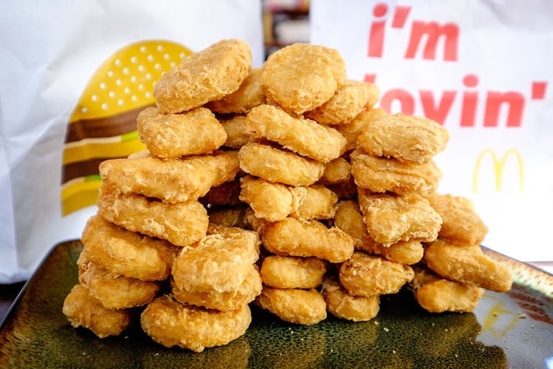 articles/2015/01/13/i-ate-a-50-piece-chicken-mcnugget-because-yolo/150111-joiner-50-nuggets-embed-4_vb9jkf