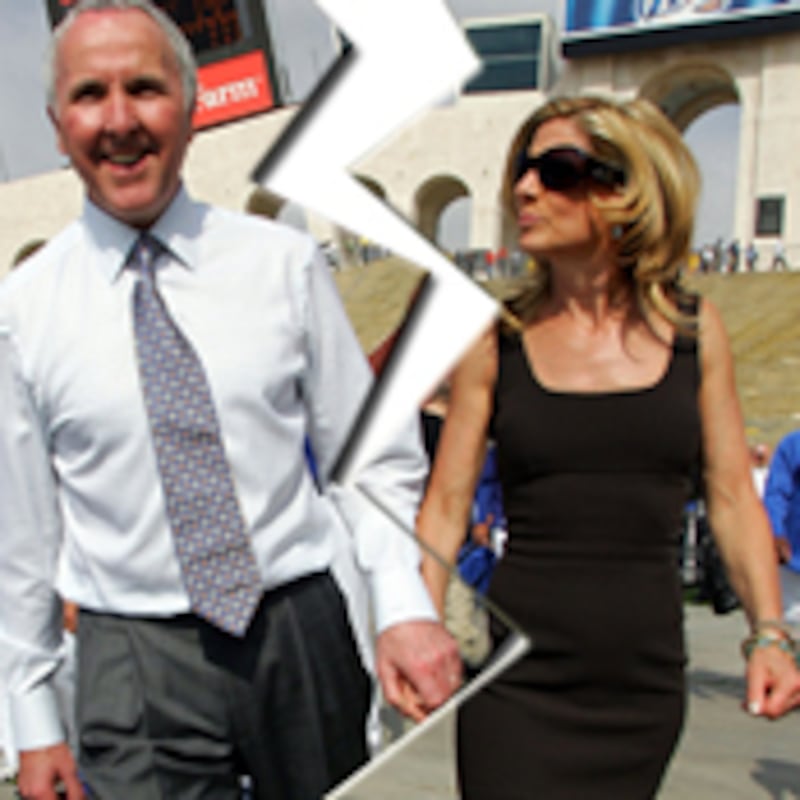 articles/2010/04/09/californias-most-expensive-divorce/masters-mccourt-divorce_93235_typuwa