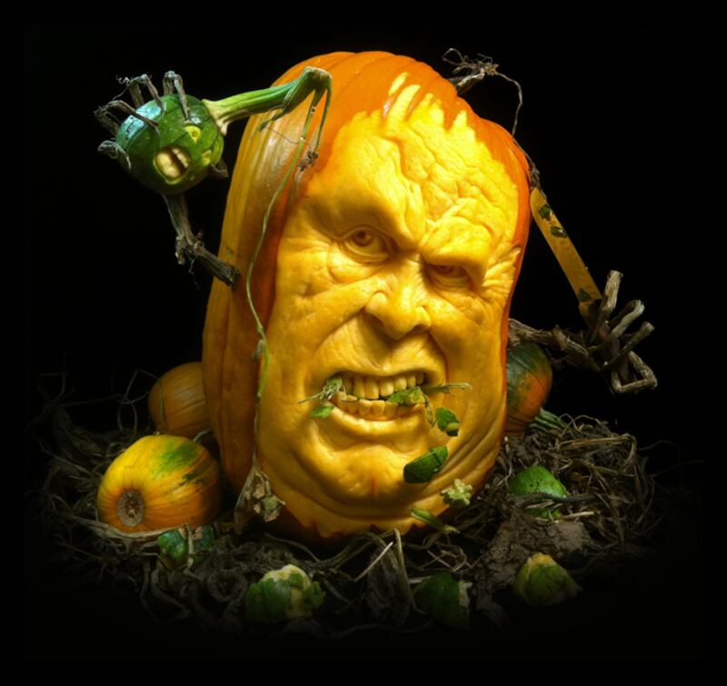 galleries/2011/10/28/amazing-pumpkin-carvings-photos/pumpkin-carvings-10_vipfvw