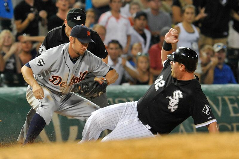 galleries/2011/10/25/fattest-baseball-players-from-cc-sabathia-to-bartolo-colon-photos/overweight-baseball-players-dunn_bx7fac