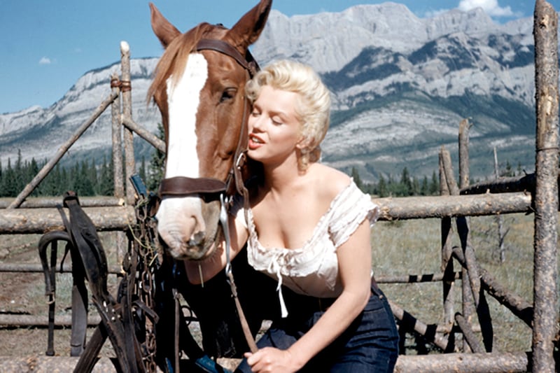 galleries/2014/05/25/never-before-published-photos-of-marilyn-monroe/140723-marilyn-gal03_nneg3b