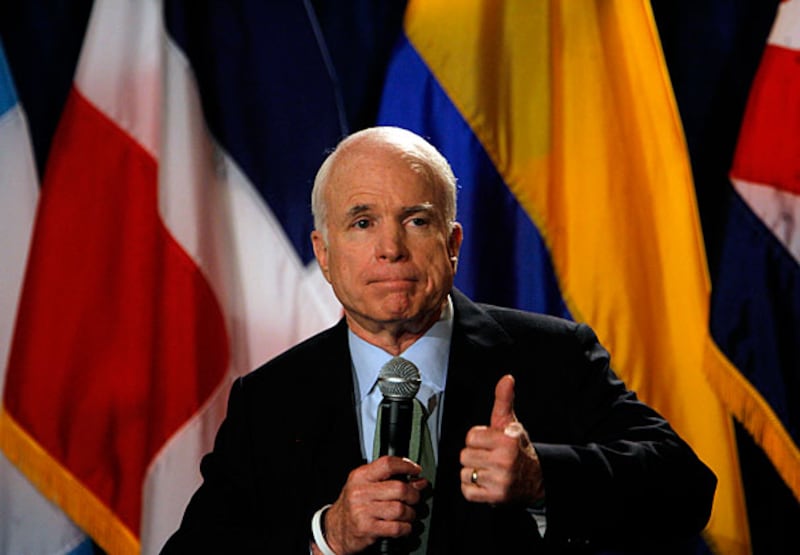 galleries/2008/10/28/john-mccain-s-thumbs-up/mccain-thum2_iqu4vt