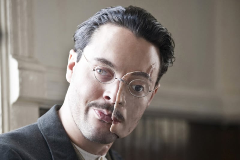 articles/2011/10/23/jack-huston-on-boardwalk-empire-playing-richard-harrow-the-mask-and-more/richard-harrow-boardwalk-lacob_haxygf