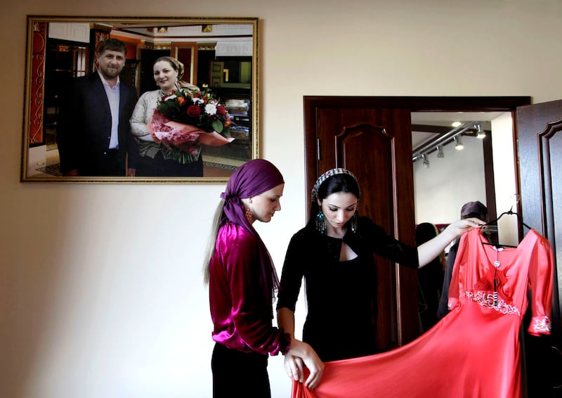 articles/2012/04/09/chechnya-s-first-lady-medni-kadyrova-launches-islamic-fashion-line/chechnya-fashion-nemtsova-tease_zhsyvd