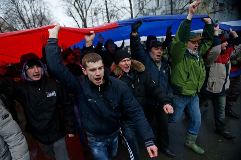 articles/2014/02/28/the-swedish-neo-nazis-of-kiev/140227-moynihan-russia-tease_p5tsib