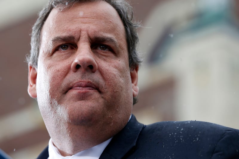 articles/2014/01/08/the-beginning-of-the-end-for-chris-christie/140108-bouie-christie_kw0ad6