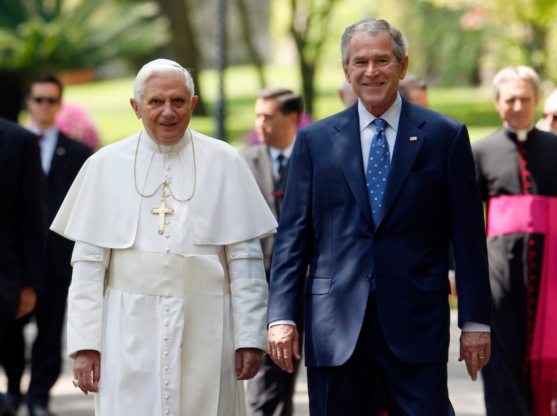 galleries/2014/03/27/the-popes-and-the-presidents-photos/presidents-and-popes-bushjr_jouz2b