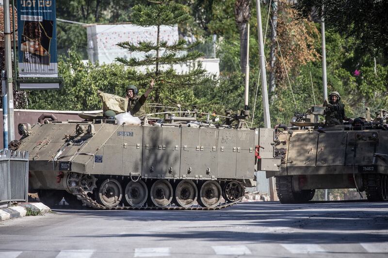 A photograph of Israeli army patrols in the city of Kiryat Shmona, where there are clashes between Hezbollah and the Israeli army, on October 21, 2023.