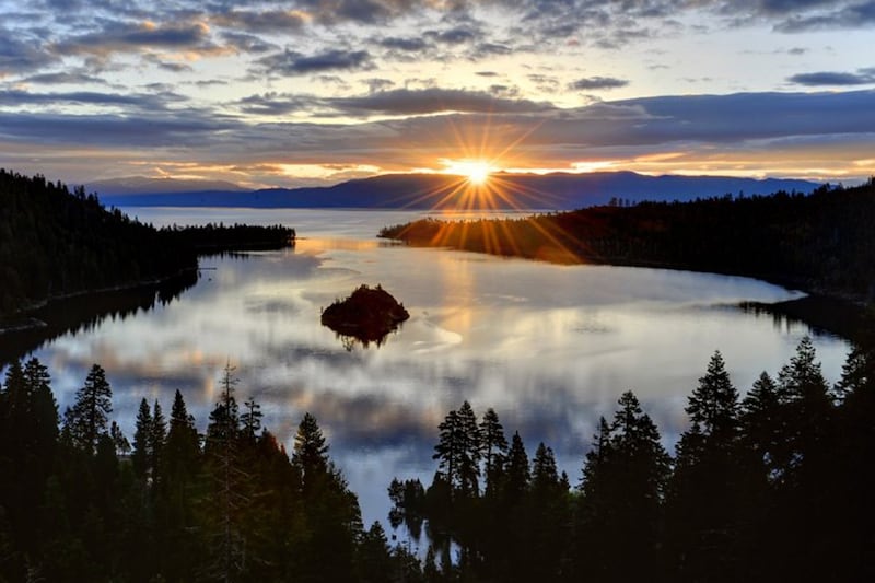 galleries/2013/09/02/america-s-top-10-lakes-to-visit-this-fall-photos/lake-tahoe-lake-destinations7_mbuvyd